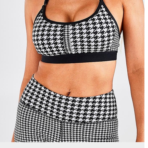 Nike Sports Tank top Bra Dri Fit padded Women's BNWT - Picture 2 of 10